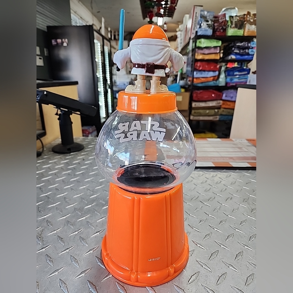 Star Wars Orange M&M Candy Dispenser - Picture 2 of 2